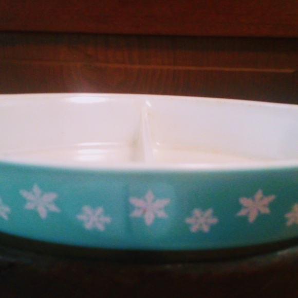 Vintage Turquoise Snowflake Pattern - Picture 3 of 3